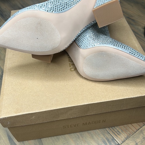 Steve Madden sasa rhinestone boot - Picture 7 of 8